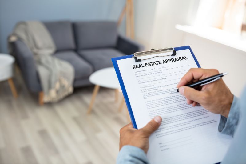 When to Hire a Land Appraiser